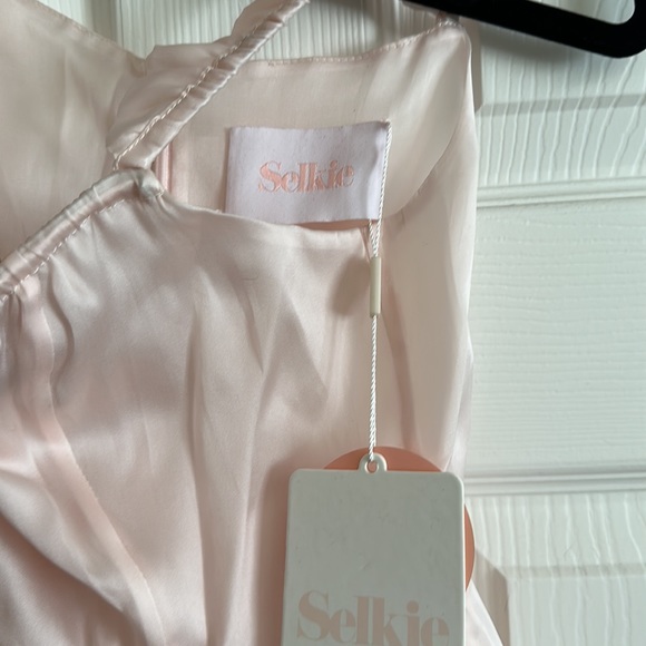 Selkie Satin Sunny Dress - Picture 2 of 4